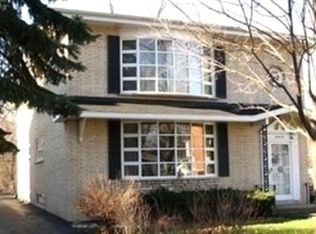 22 West Ave, Riverside, IL 60546