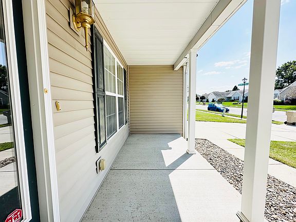5th image of 6520 Armstrong Dr