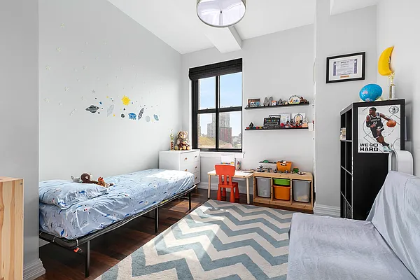 Sold by Compass | media 7