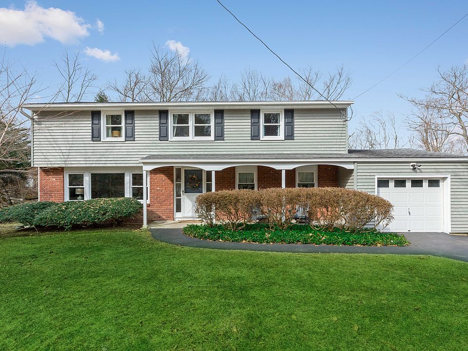 1st image of 2829 Walker Dr