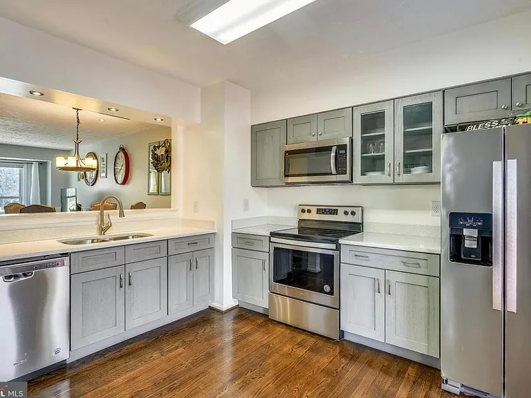 4 Scarlet Sage Ct — Photo 4