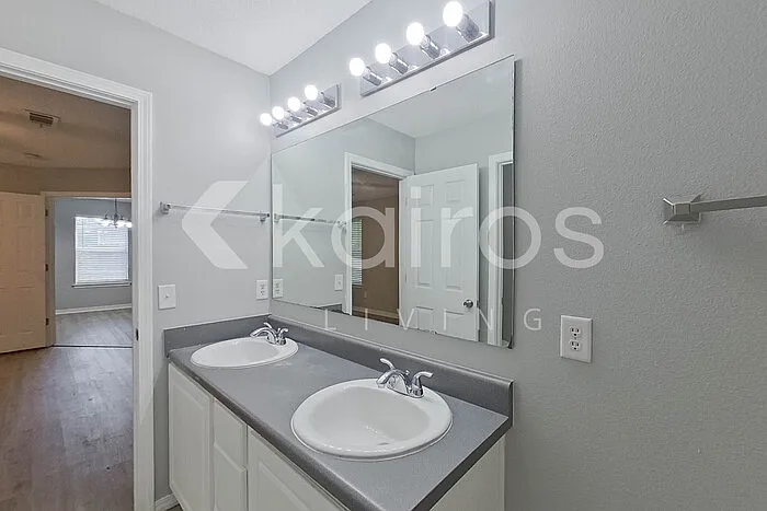 225 Leebeck Cir — Photo 17