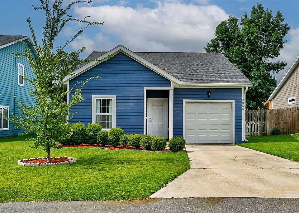 1st image of 2065 NW 77th Ave