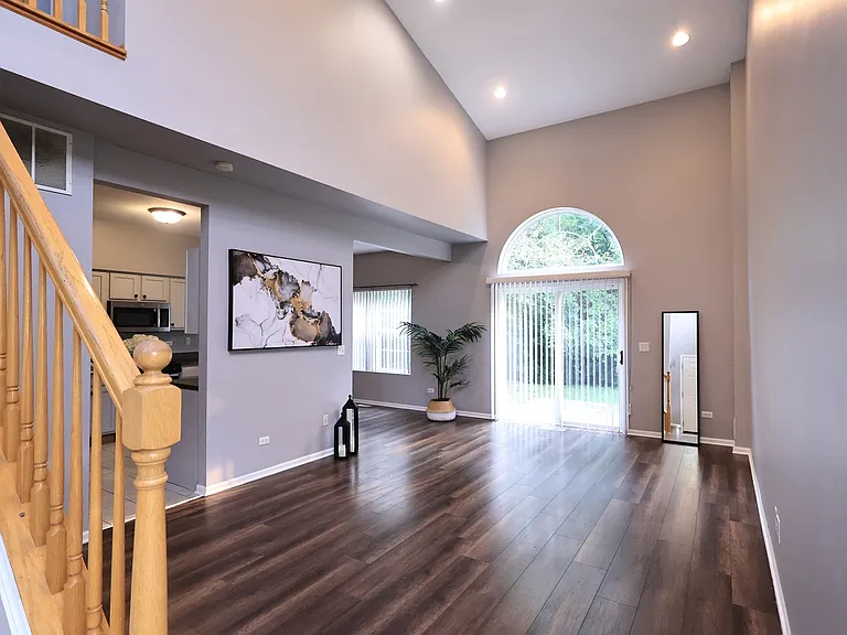 2607 Oak Tree Ln #2607 — Photo 3