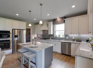 1709 August Dr, Shakopee, MN 55379