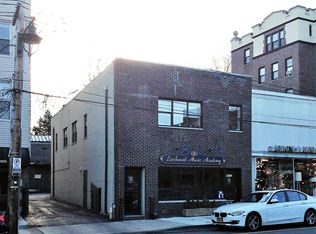 2085 Boston Post Rd, Larchmont, NY 10538