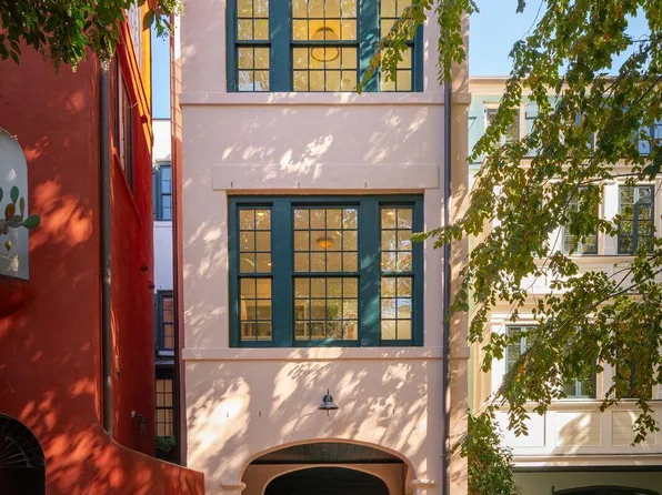 10 Catfiddle St, Charleston, SC 29403