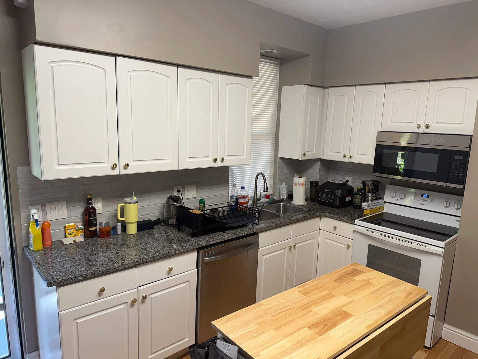 2 bed, 1500 sqft, $1,500 — Photo 2