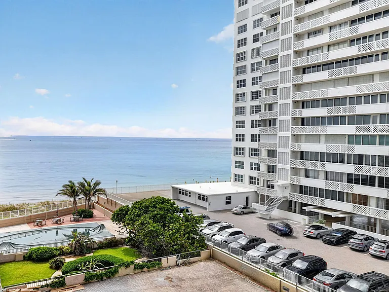 1180 S Ocean Blvd #55 — Photo 31