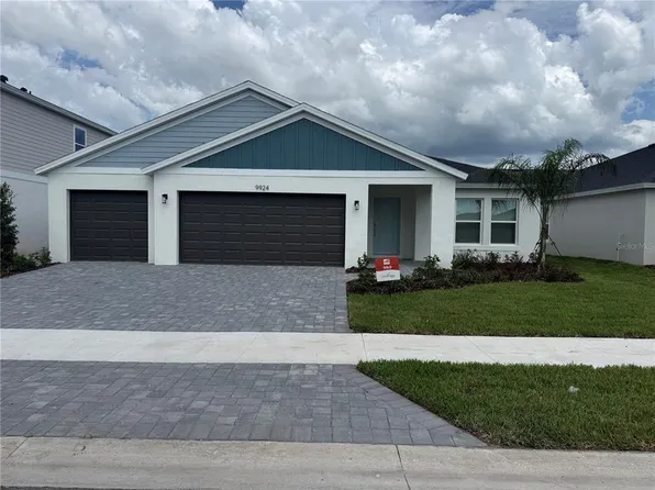 9924 Annunciation Dr, Wesley Chapel, FL 33545