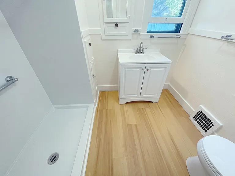 2351 Ramona St — Photo 17