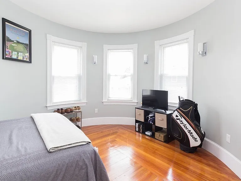 24 Pierce Ave #3BR2BRSTU — Photo 12