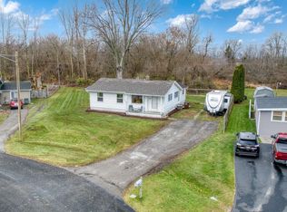 2369 Linden Ct, Adrian, MI 49221