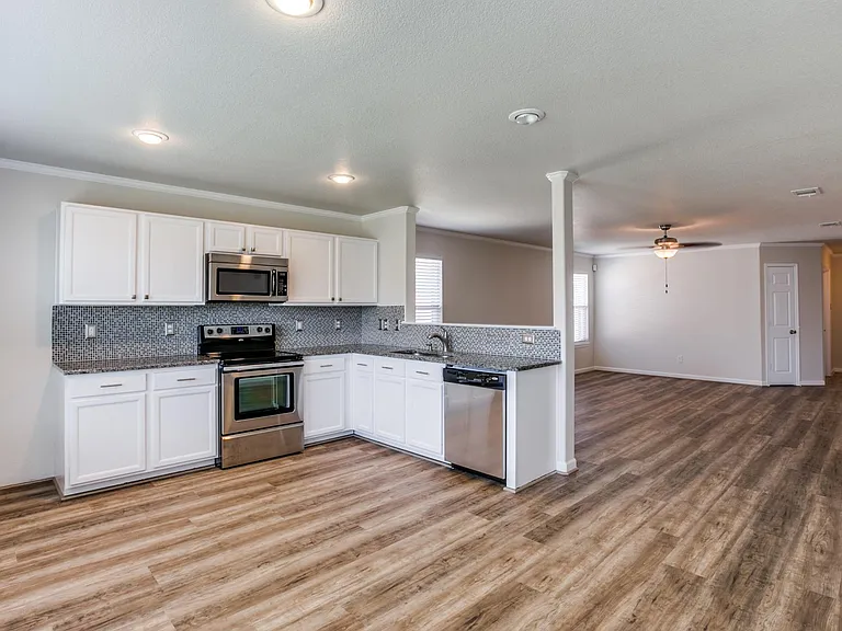 5617 Talons Crest Cir — Photo 9