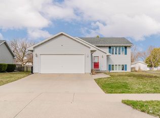 3113 Bellfield Dr, Oshkosh, WI