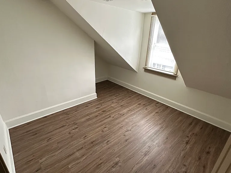 320 S 3rd St #2 — Photo 2