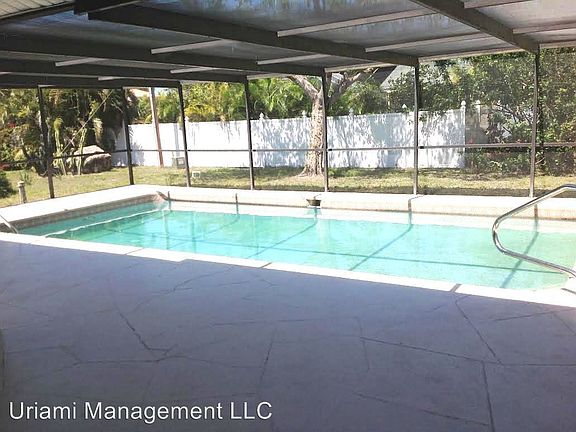 2nd image of 1419 SW 43rd Ln