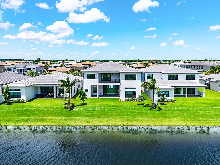 9516 Riverside Park Dr — Photo 89