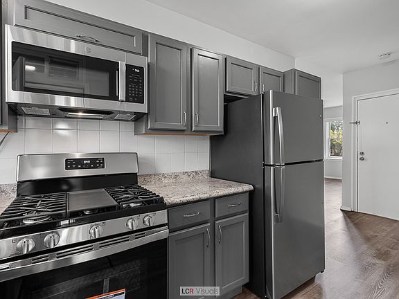 3rd image of 5002 W Newport Ave #2