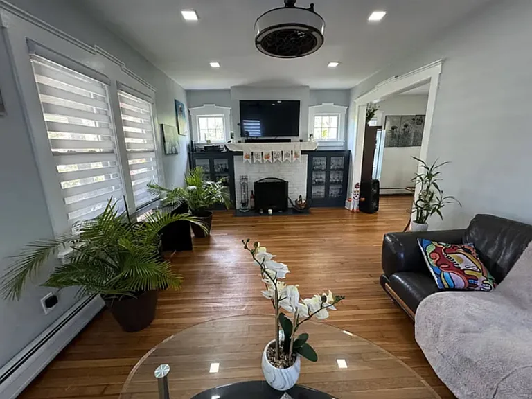 186 Selvage Ave — Photo 3