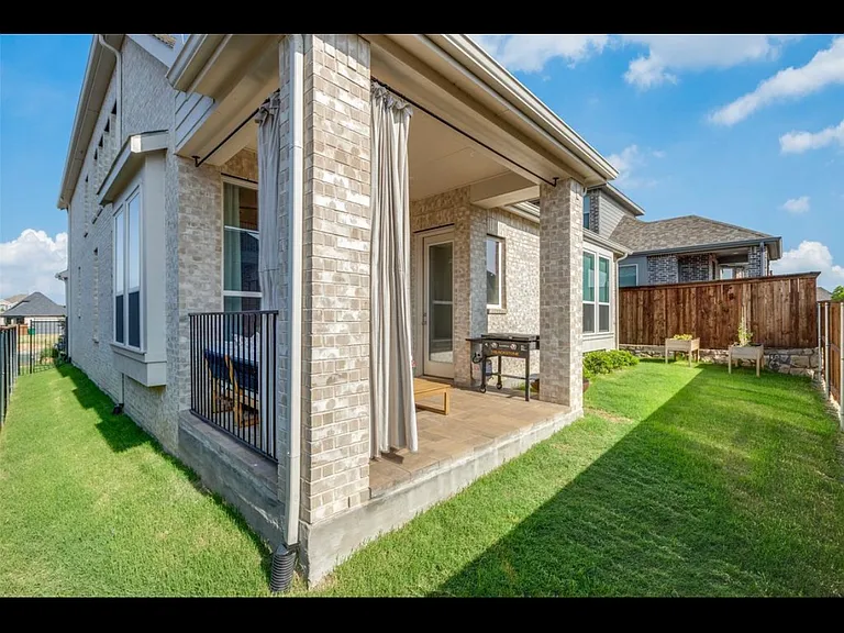 1513 Waxwing Pl — Photo 29