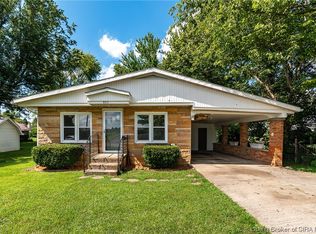 803 W Market St, Salem, IN 47167