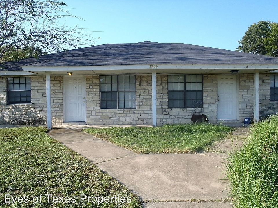 1st image of 2209-B E Stassney Ln