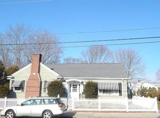 1786 Robeson St, Fall River, MA 02720
