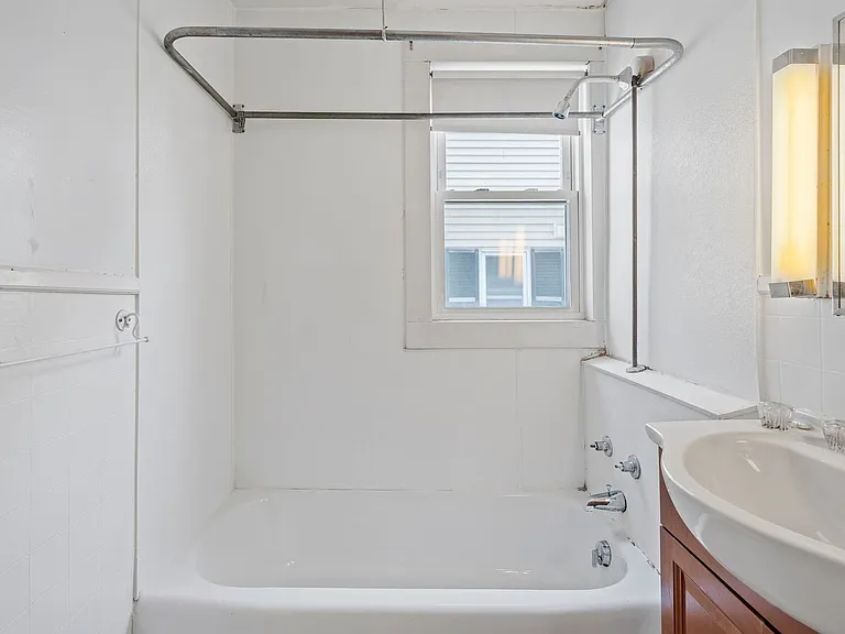 135 Sagamore St #2 — Photo 6