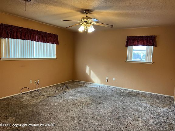 5th image of 812 Shamrock Dr