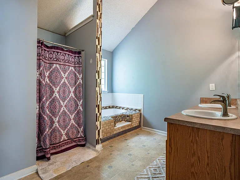 2031 Reflective Waters Rd — Photo 11
