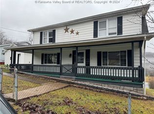 104 Sissonville View Dr, Sissonville, WV 25320
