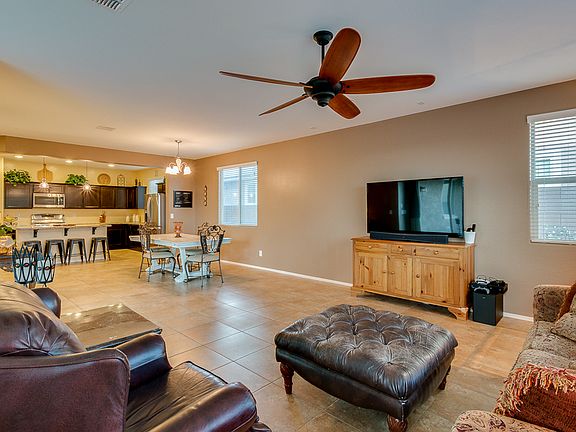 5th image of 2439 E Hazeltine Way