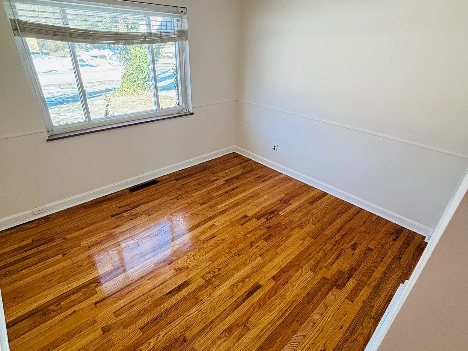 3 bed, 1316 sqft, $1,800 — Photo 4