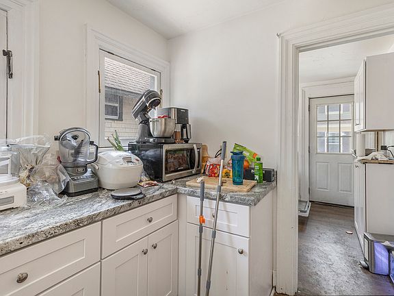 5th image of 403 S 5th Ave APT 2
