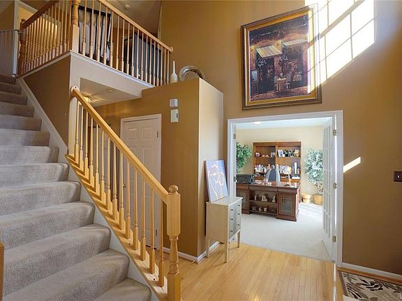 5th image of 4764 Pineview Dr