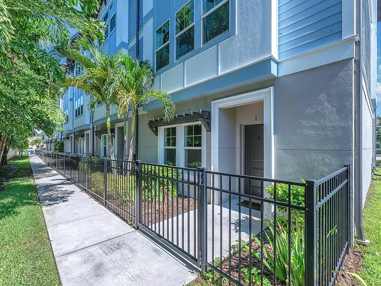 3120 W Azeele St #1 — Photo 30