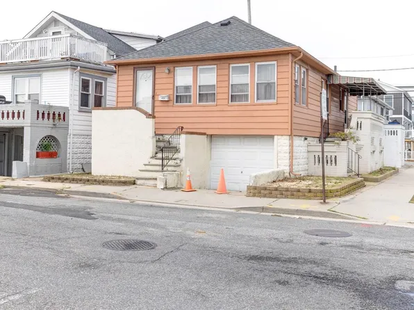 105 Georgia Avenue, Long Beach, NY 11561
