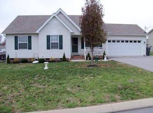 1020 Creekview Dr, Columbia, TN 38401