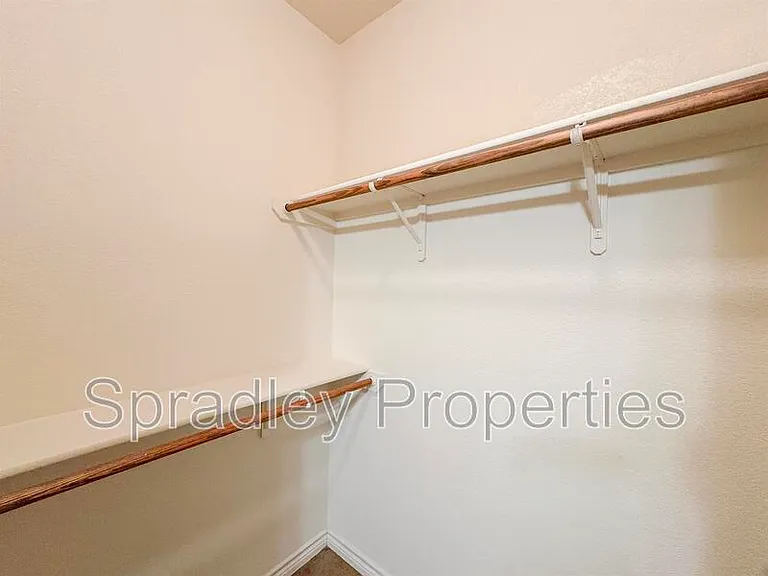7108B Cameron Park Rd #R — Photo 11