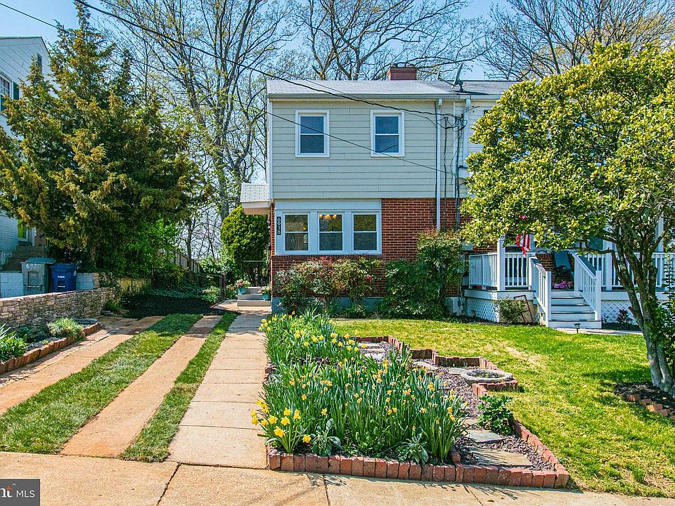 1st image of 6918 Westhampton Dr