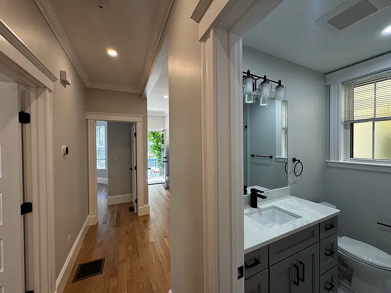 168-170 Webster Ave #1 — Photo 5