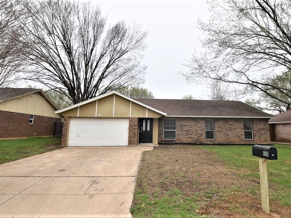 1st image of 6411 Elm Springs Dr