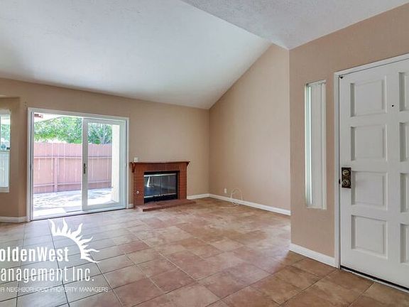 2nd image of 1633 Manzana Way