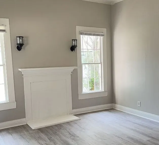 410 Mosley St — Photo 1