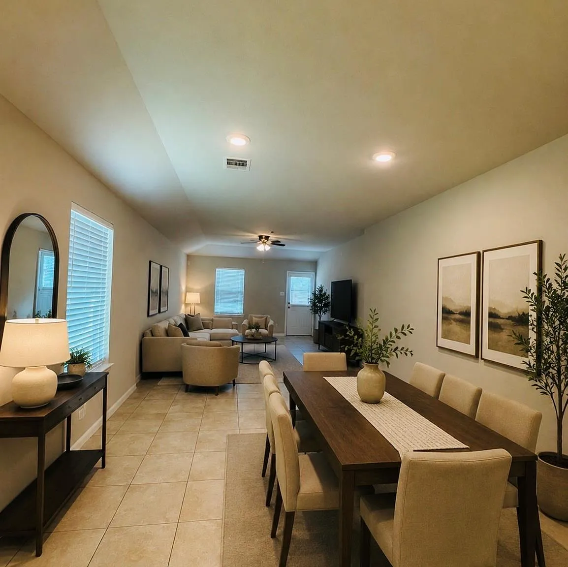 3 bed, 2.0 bath, 1648 sqft, $2,200 — Photo 4
