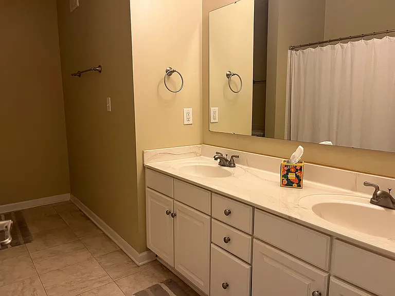 1631 Lacebark Dr #H — Photo 9