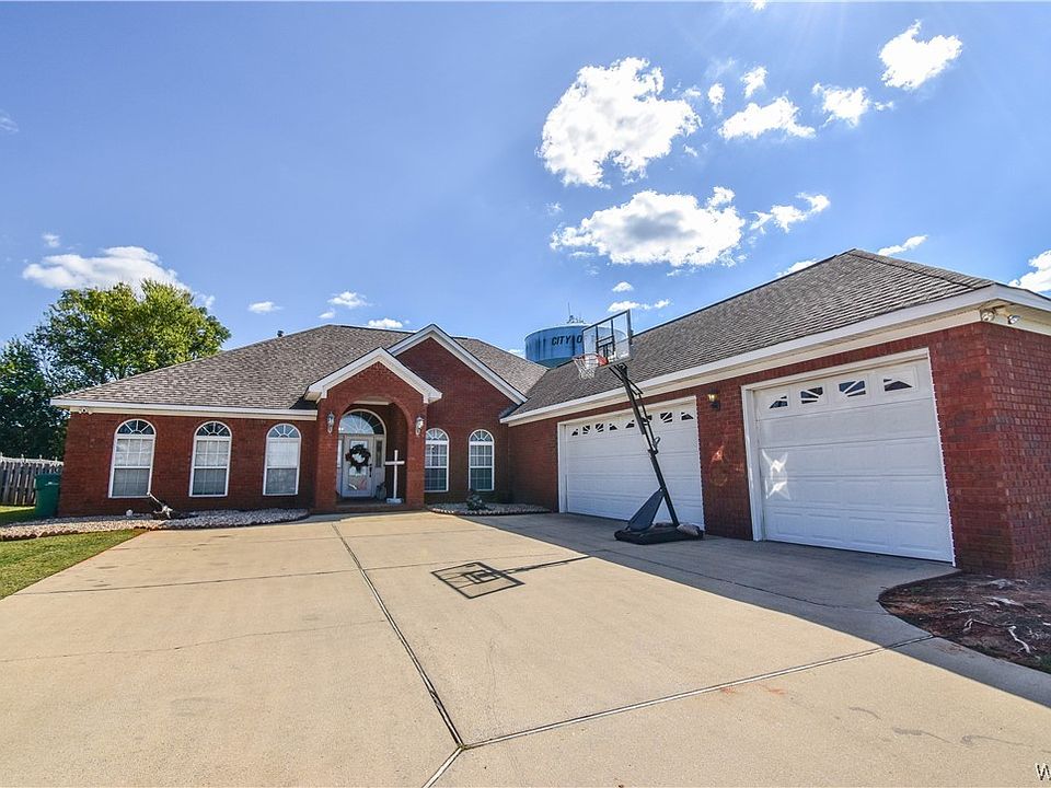 1st image of 8847 Rolling Hills Dr