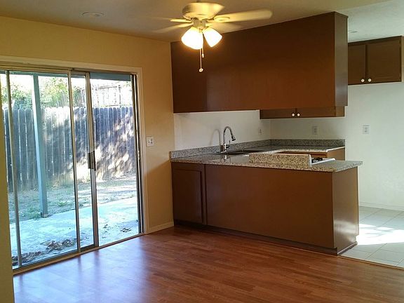 4th image of 7344 Arutas Dr