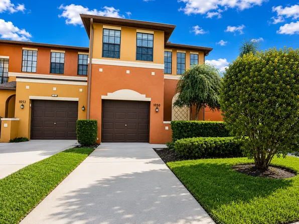 1050 Blackwater Dr #1, Wesley Chapel, FL 33543